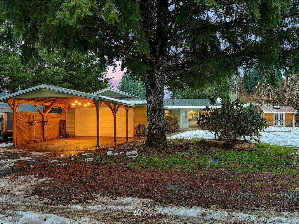 4334 326th Place - Photo 1
