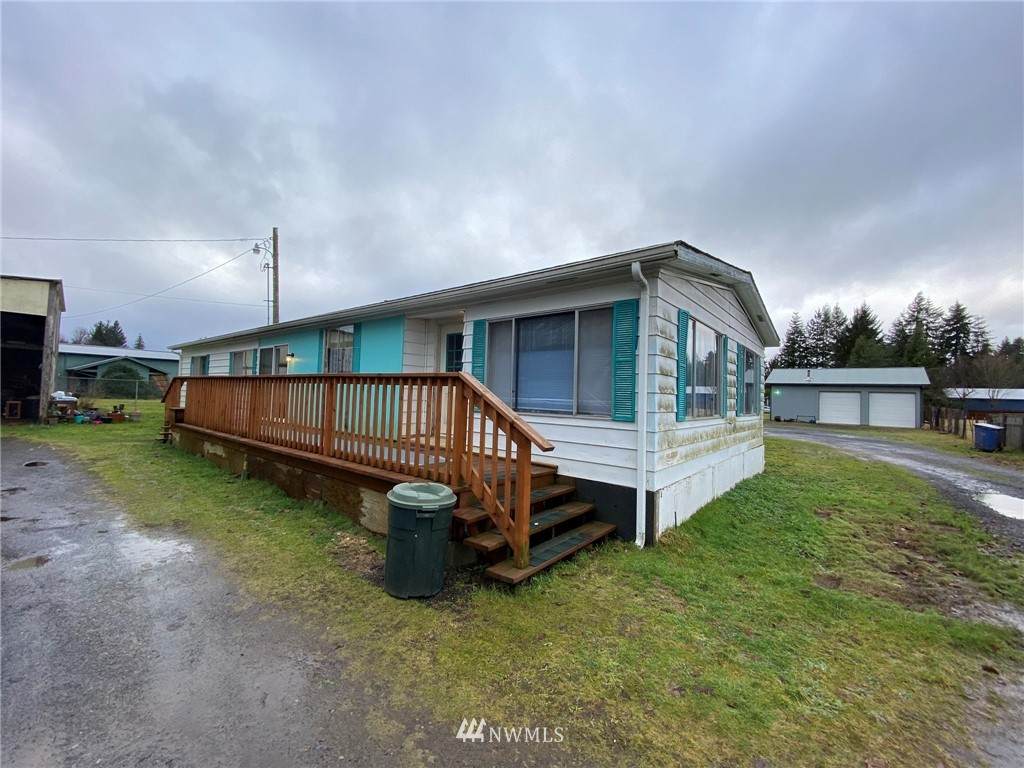 1114 Russell Road - Photo 1