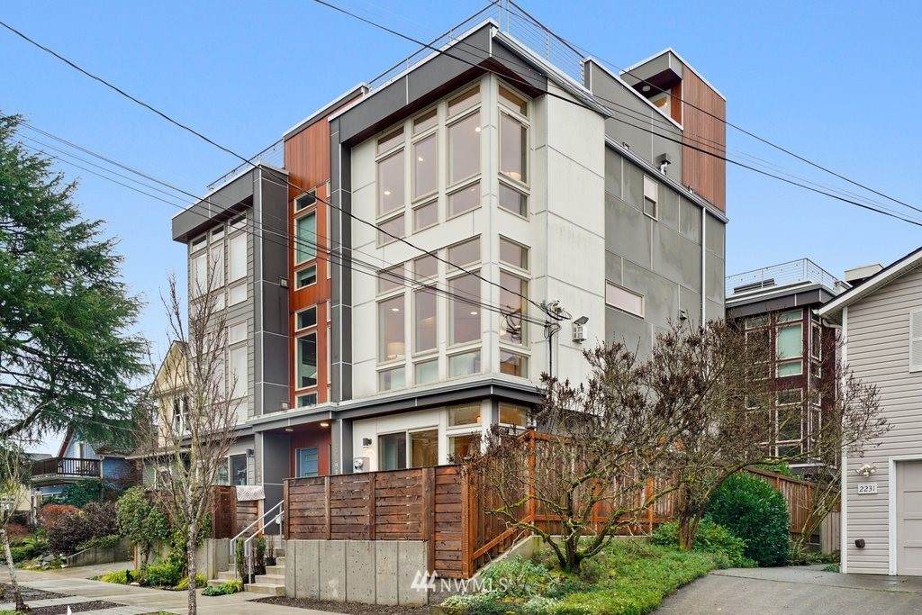 2229 60th Street - Photo 1