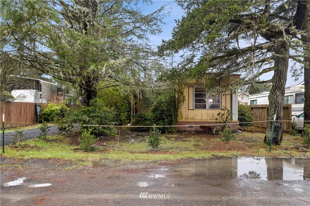 1127 Wood Lane - Photo 1