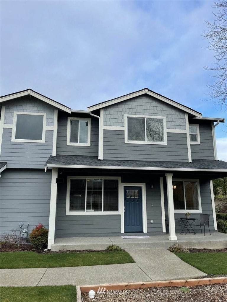 8348 174th Street Ct - Photo 1