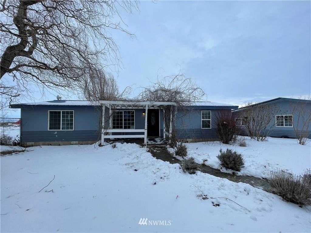 13397 Drumheller Road - Photo 1