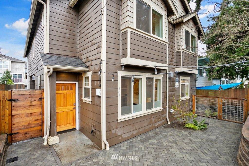 539 104th Street - Photo 1