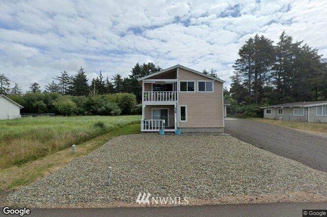 558 Puffin Avenue - Photo 1