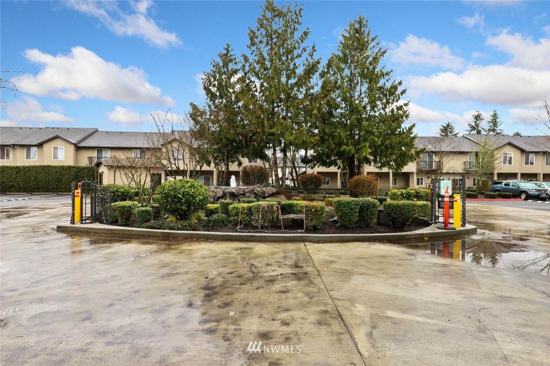 5264 121st Avenue - Photo 1