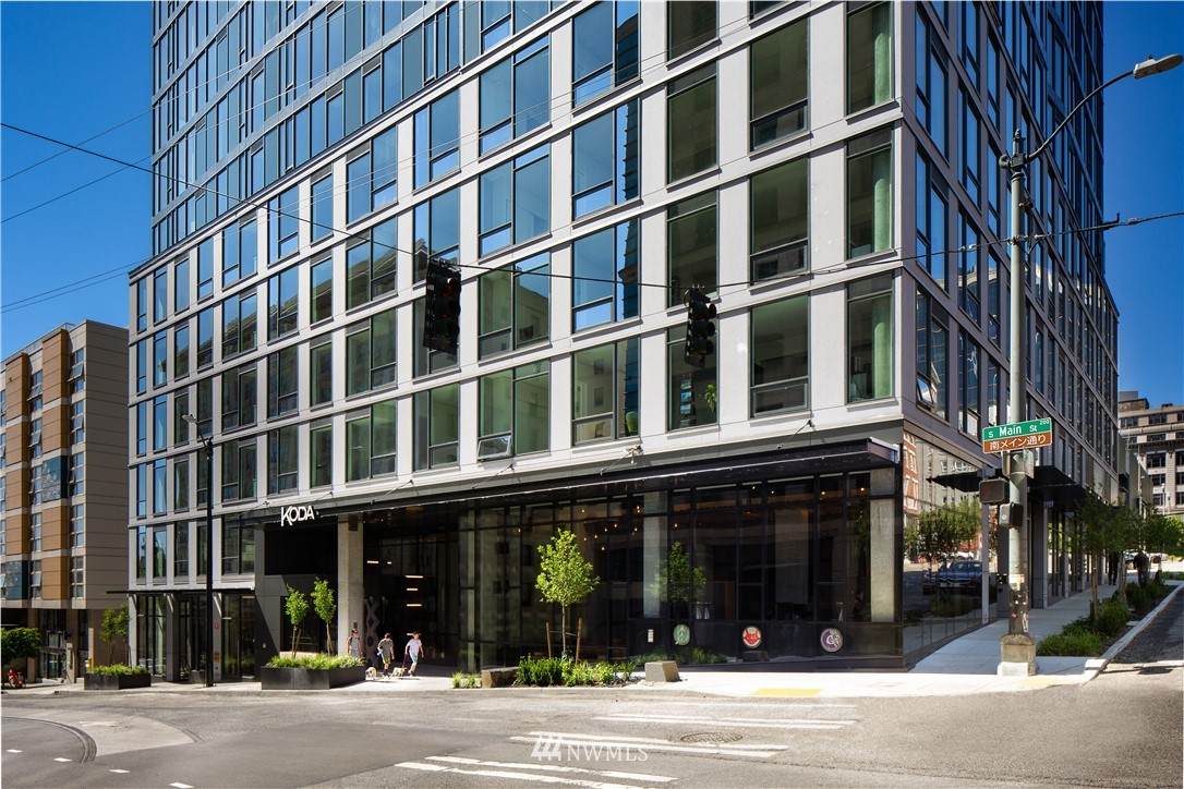 450 Main Street - Photo 1