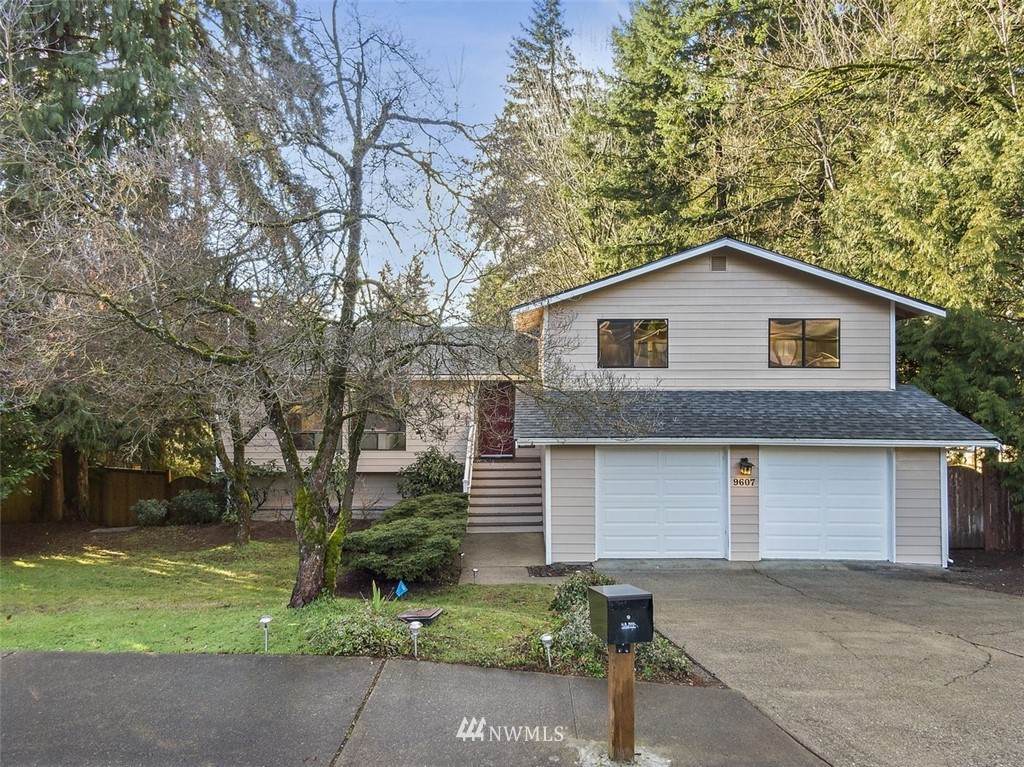 9607 122nd Avenue - Photo 1