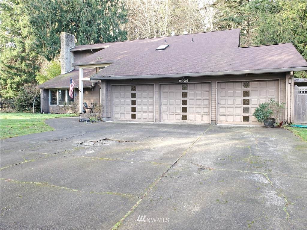 2906 Riverlea Drive - Photo 1