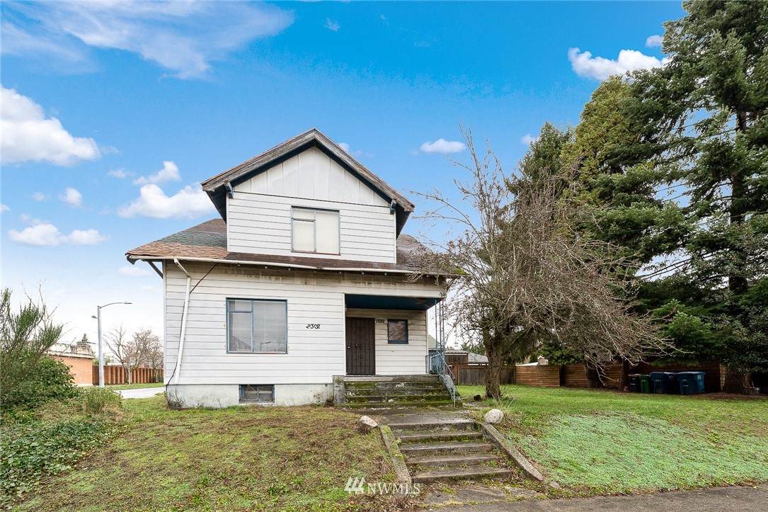 2302 Pike Street - Photo 1