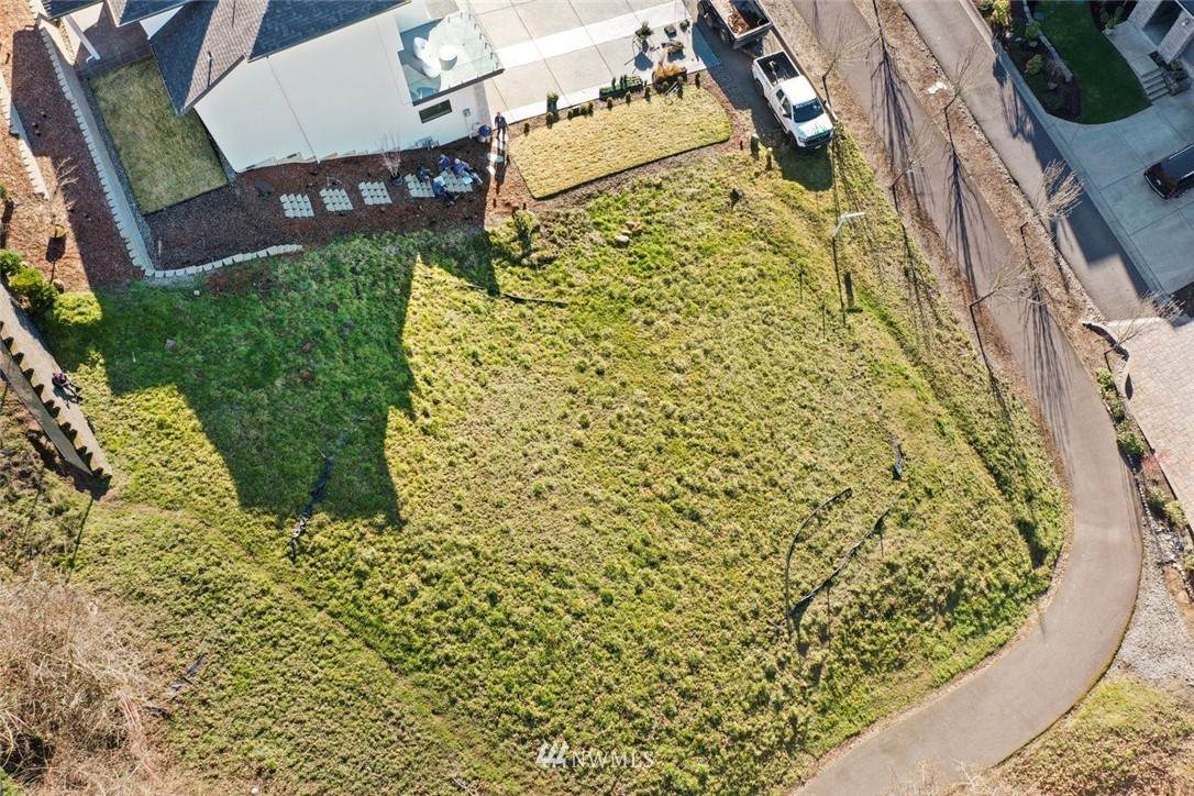 2214 Klickitat Street - Photo 1