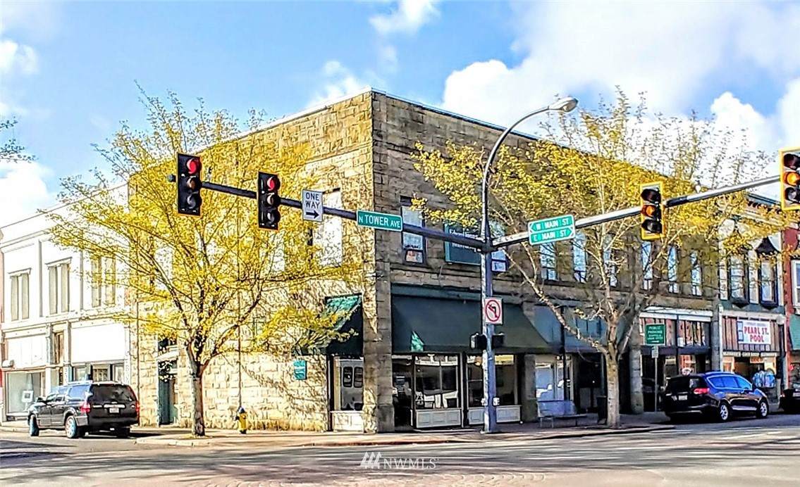 105 Tower Avenue - Photo 1