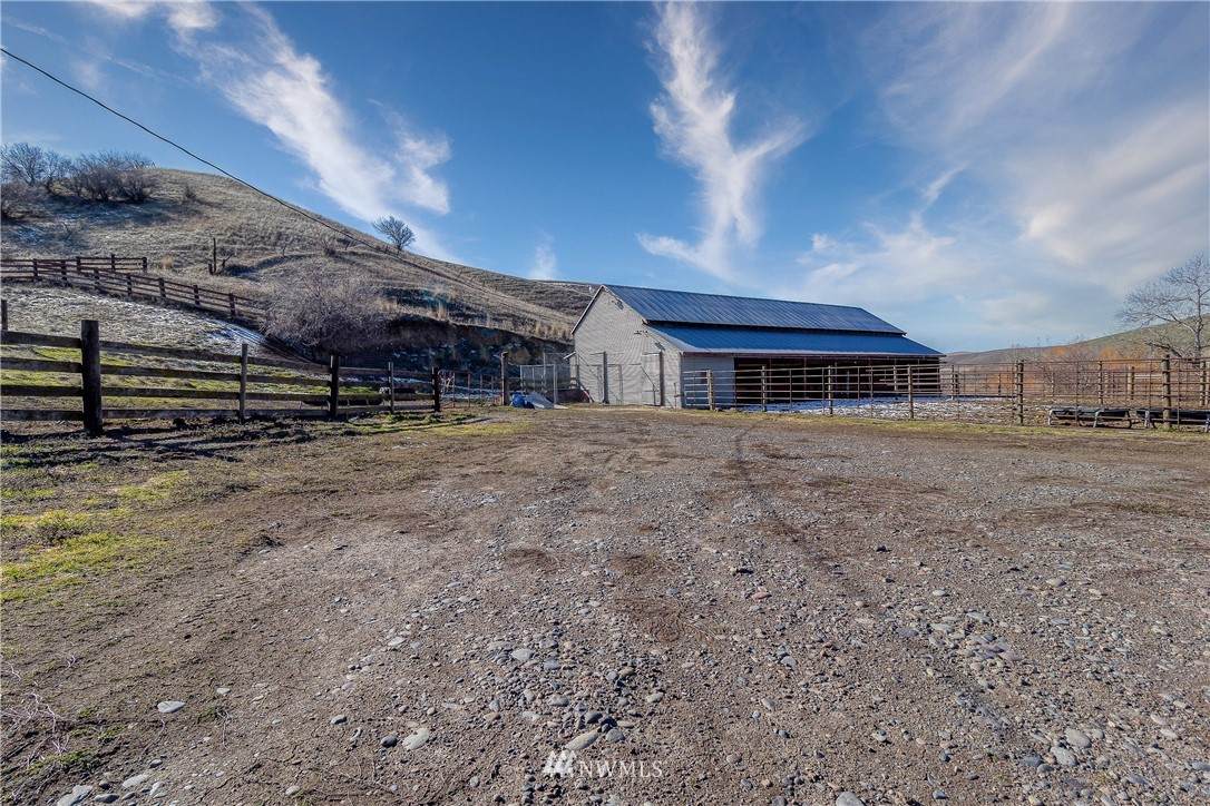 142 Barger Road - Photo 1
