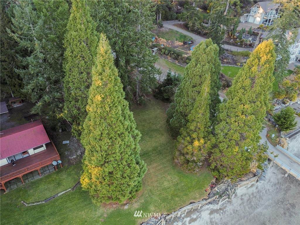 21814 Ferry Street - Photo 1
