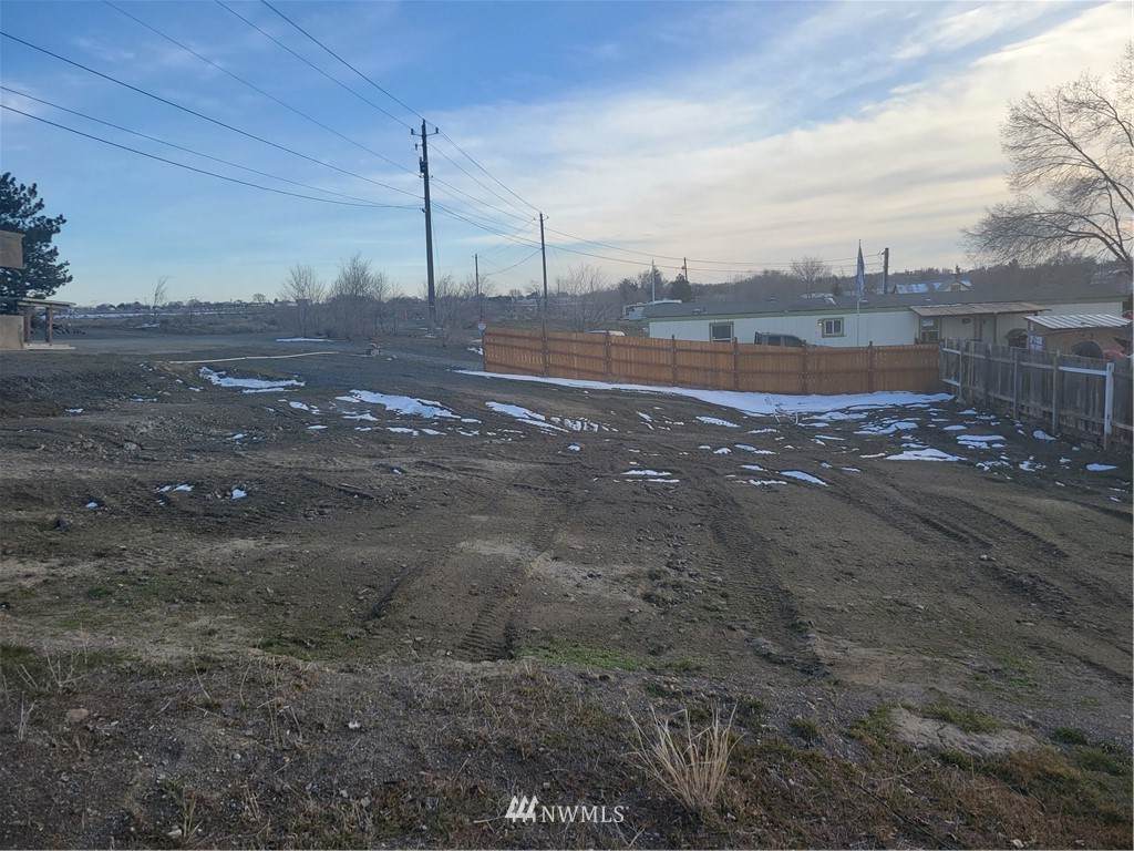 531 Main Avenue - Photo 1