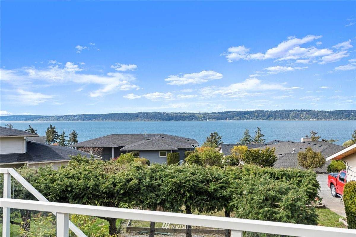 742 Onamac Way - Photo 1