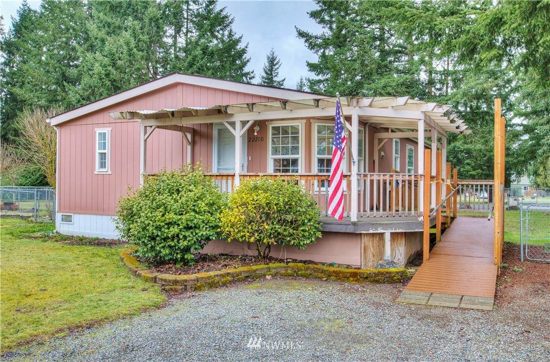 22210 92nd Avenue Ct - Photo 1