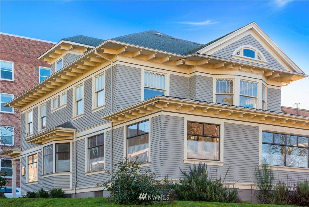 707 Harrison Street - Photo 1