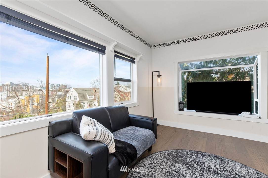 1501 Spring Street - Photo 1