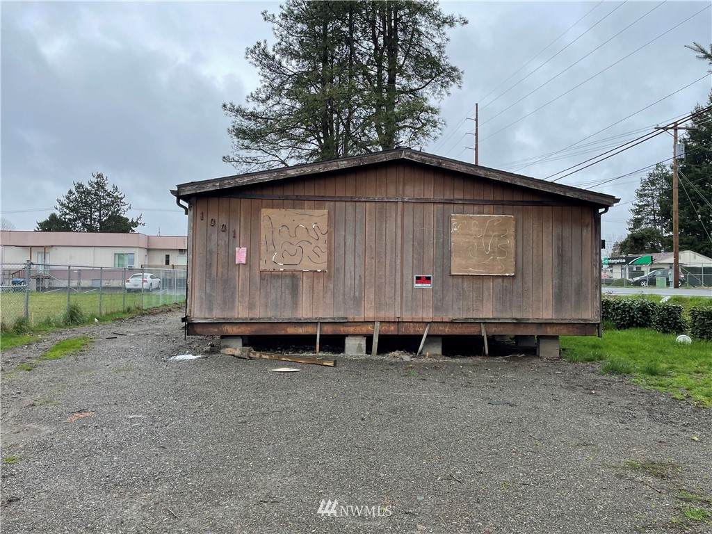 1001 Centralia Avenue - Photo 1