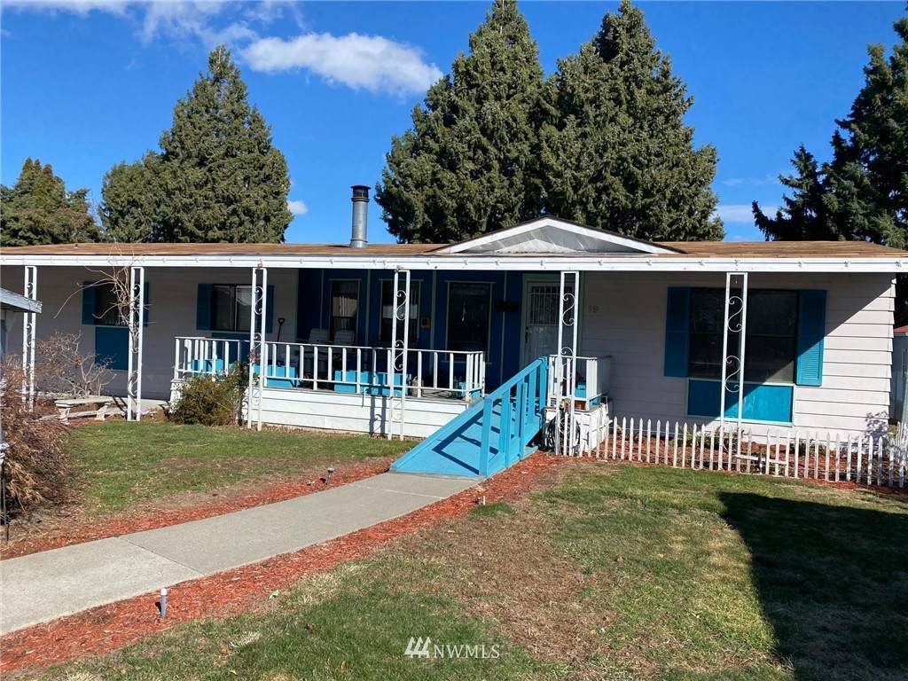 530 Crawford Avenue - Photo 1