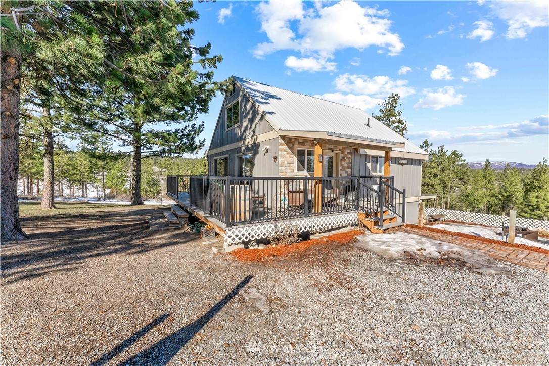444 Firefly Lane - Photo 1