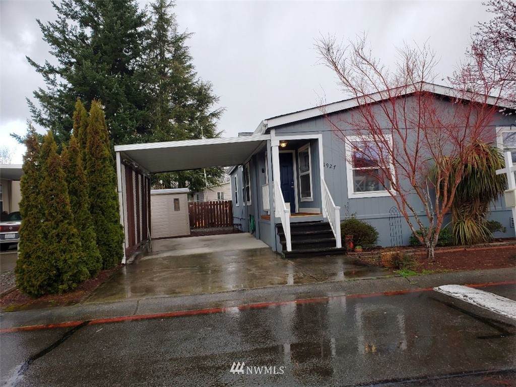 1927 Poplar Avenue - Photo 1