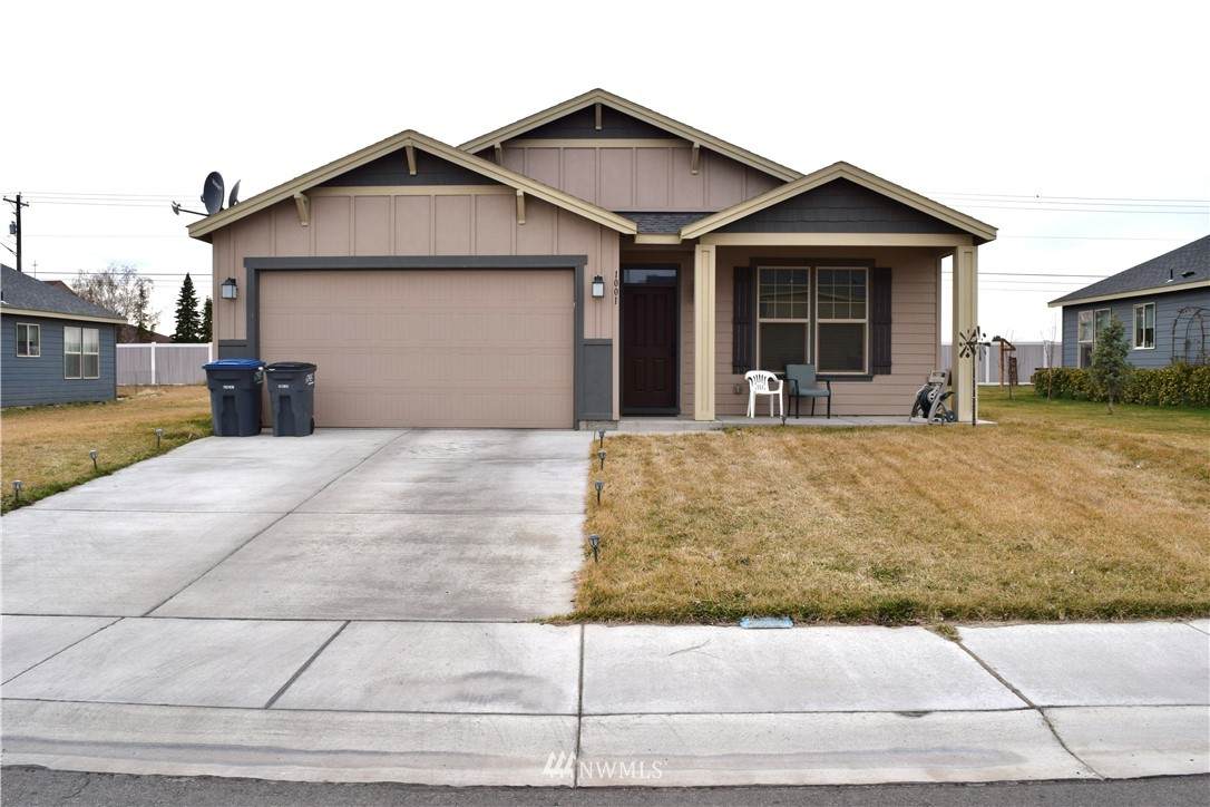 1001 Hilltop Ave - Photo 1