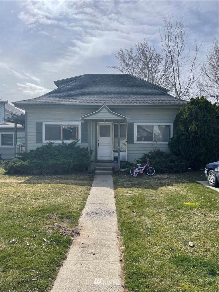 110 Pleasant Avenue - Photo 1