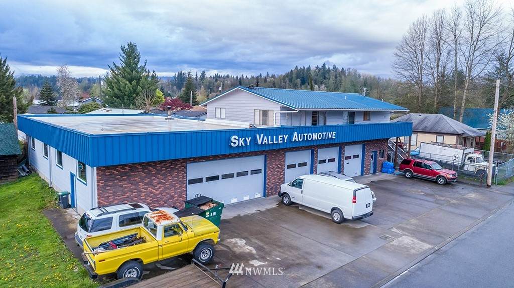 609 Main Street - Photo 1