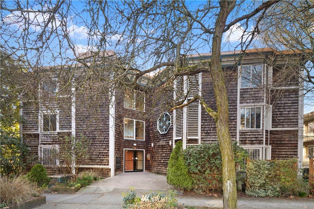 303 13th Avenue - Photo 1