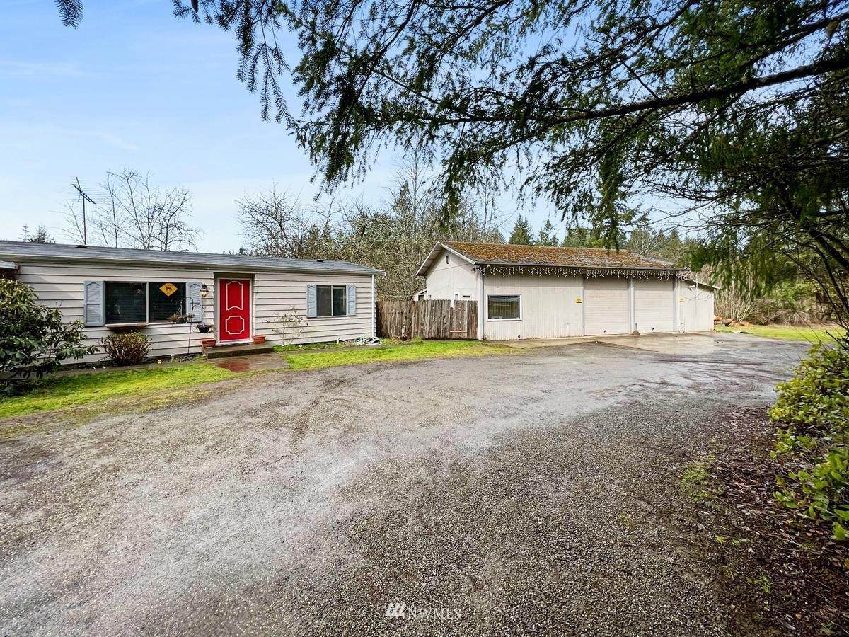 12118 134th Avenue - Photo 1