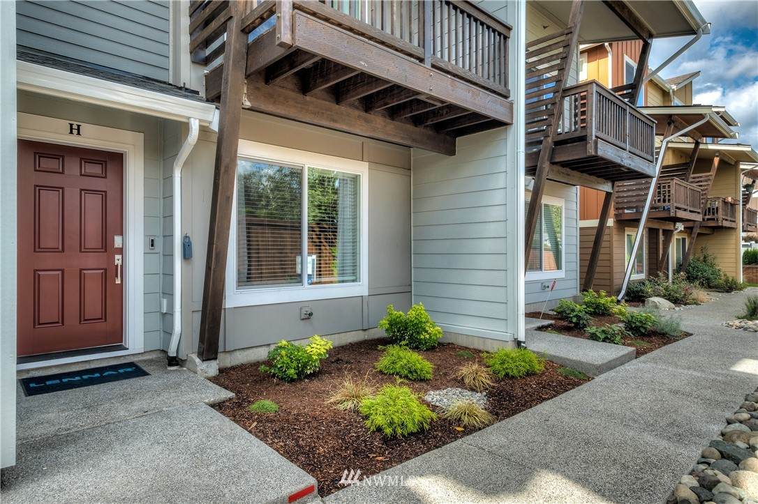 17541 110th Avenue - Photo 1
