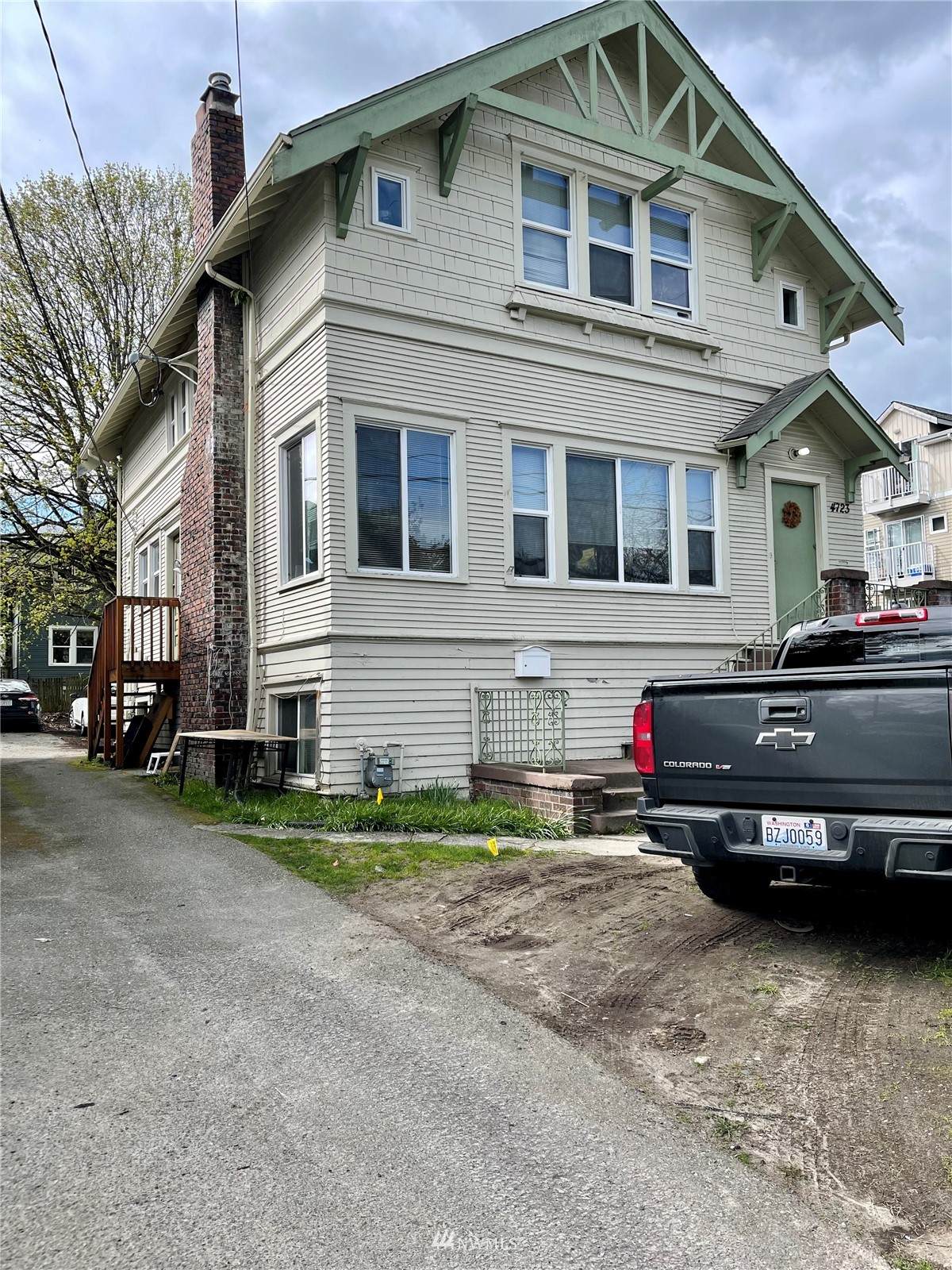 4723 21st Avenue - Photo 1