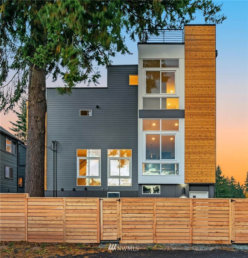 3114 120th Street - Photo 1