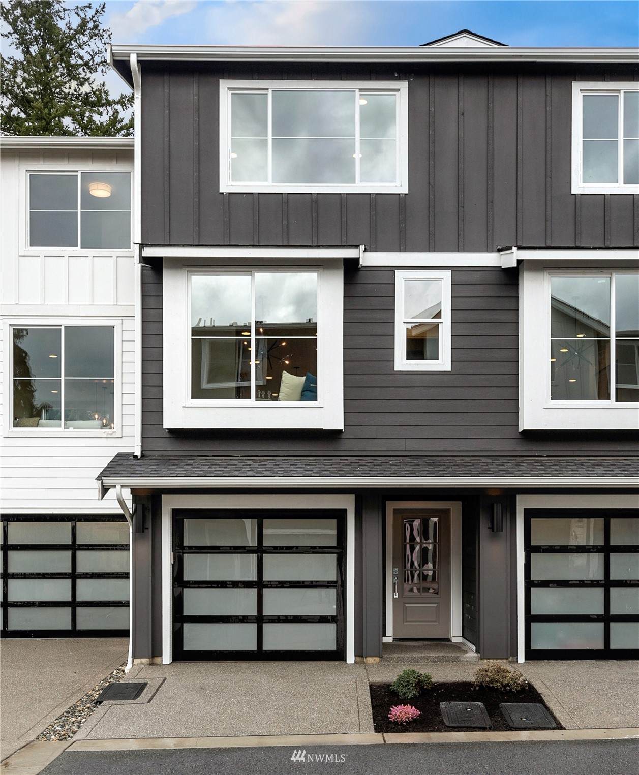 16030 Meadow Road - Photo 1