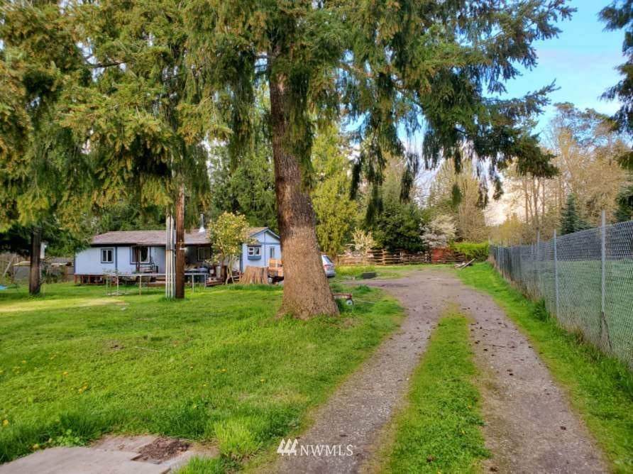 18804 33rd Street - Photo 1