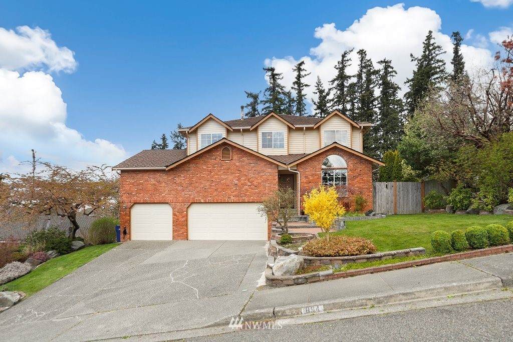 894 18th Street - Photo 1