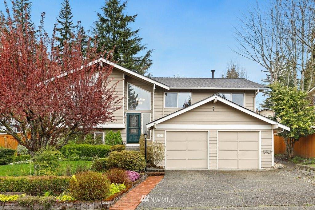2527 177th Street - Photo 1