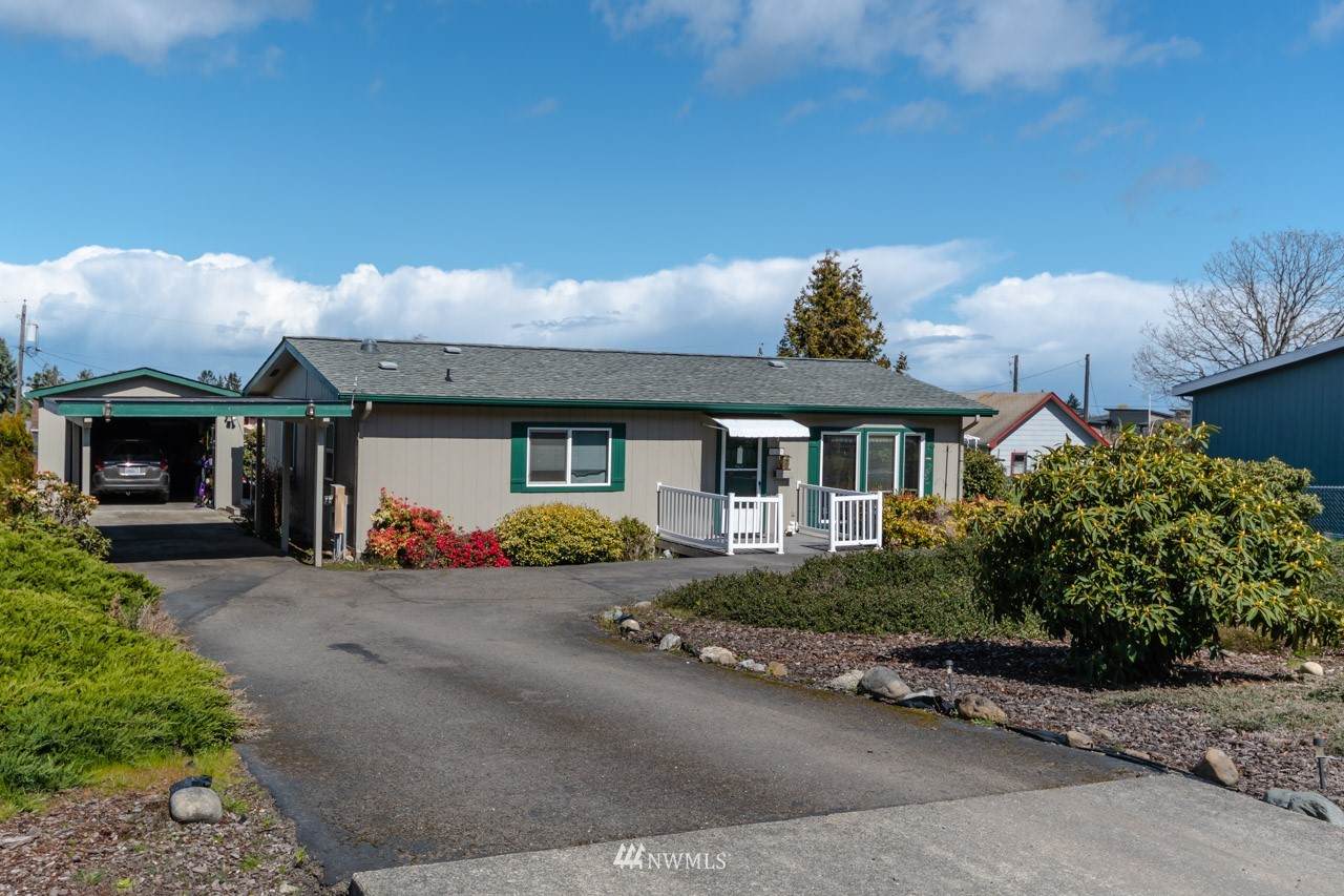 619 Vashon Avenue - Photo 1