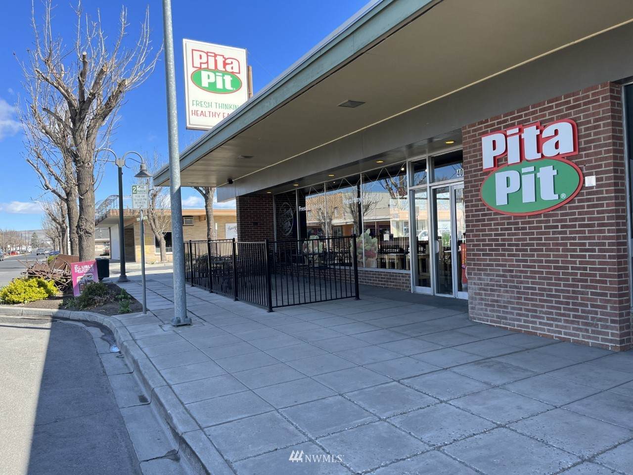 402 Central Avenue - Photo 1