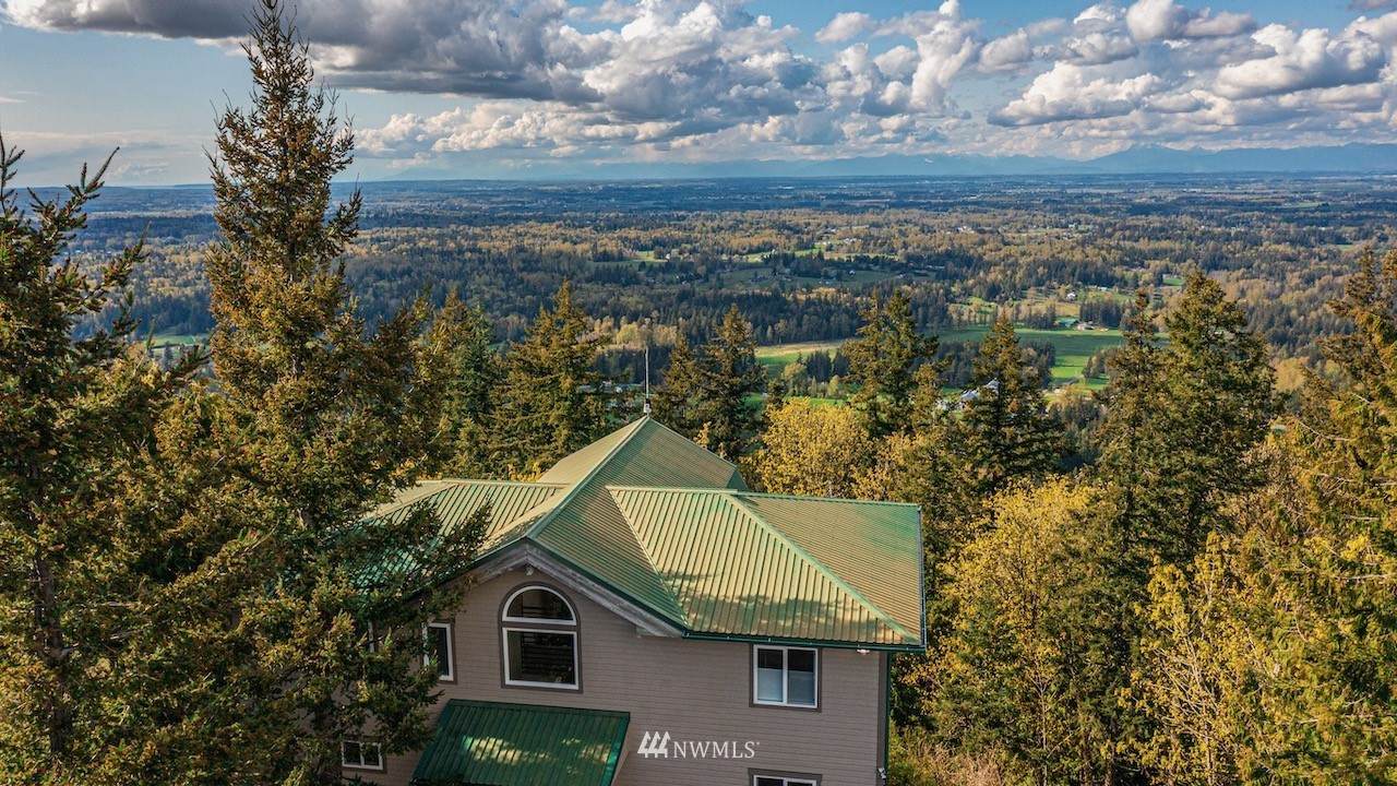1755 Sapphire Trail - Photo 1