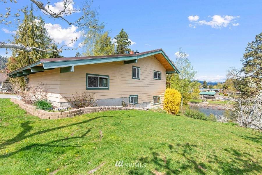 9898 Saunders Road - Photo 1