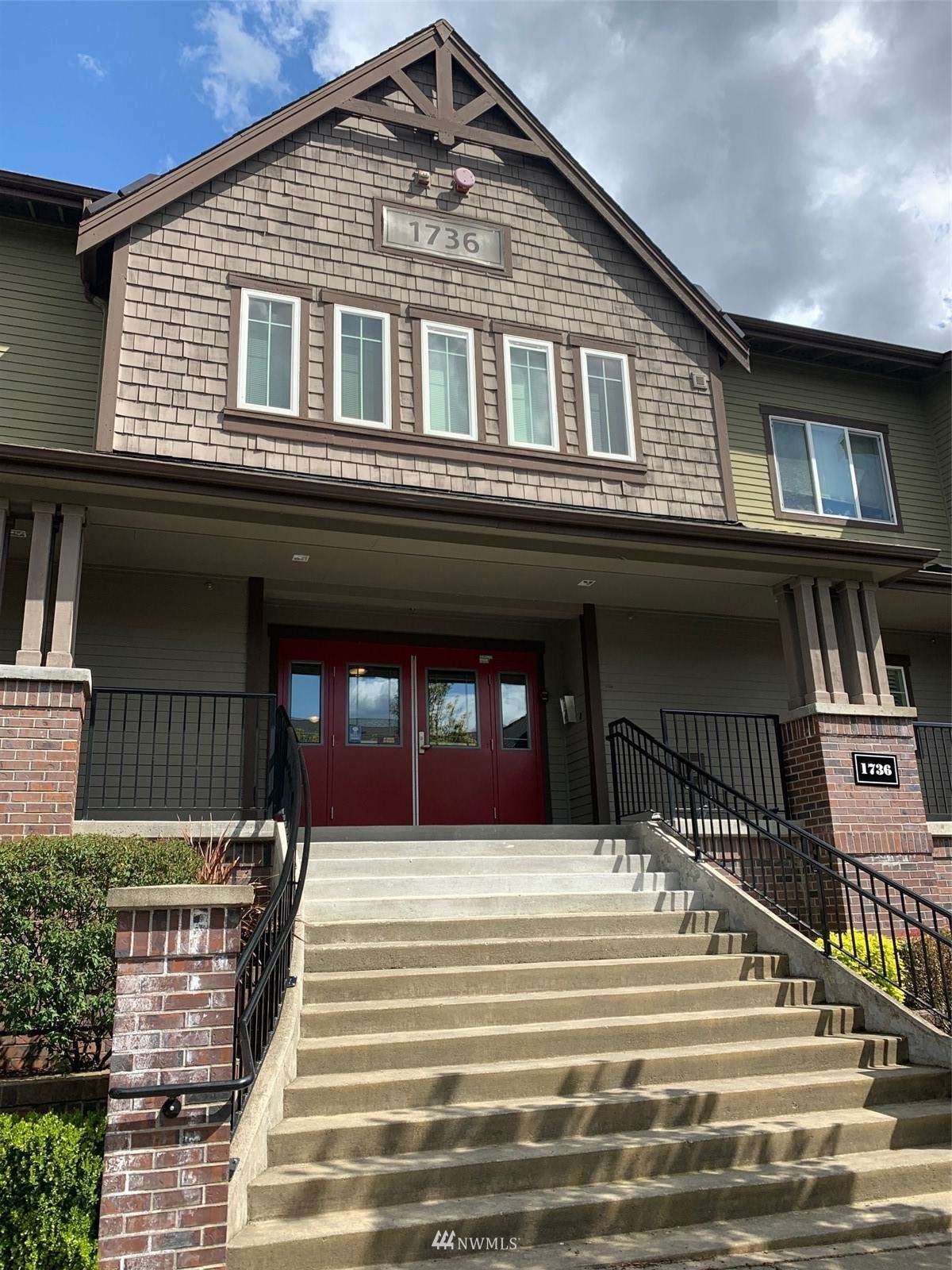 1736 10th Avenue - Photo 1