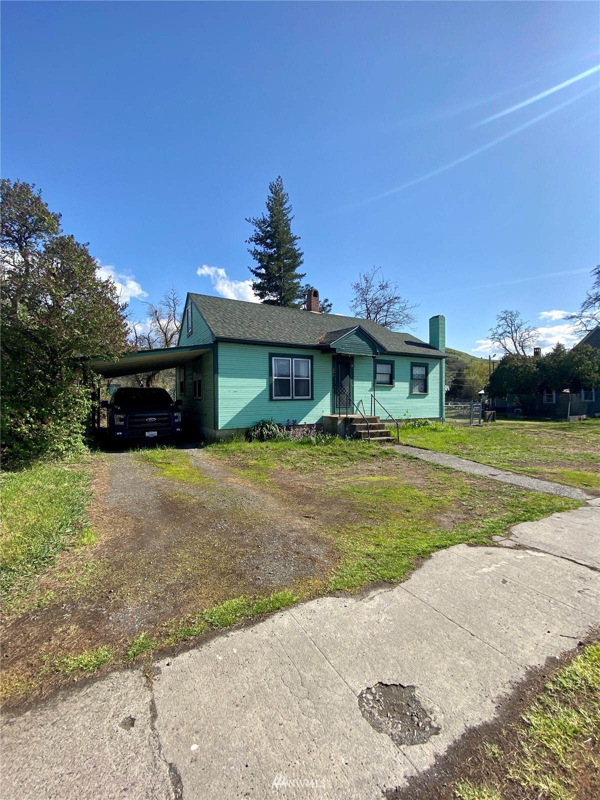 207 Main Street - Photo 1