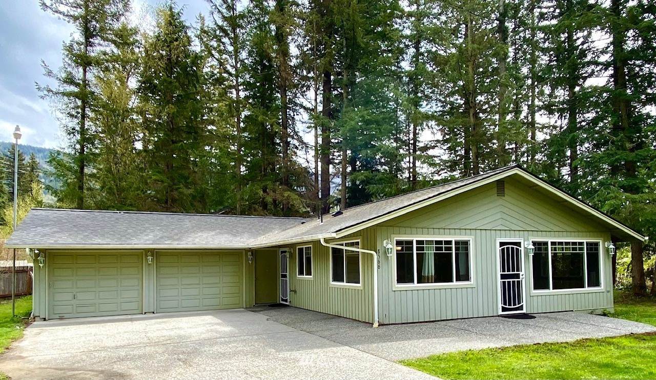 8566 Ginkgo Drive - Photo 1