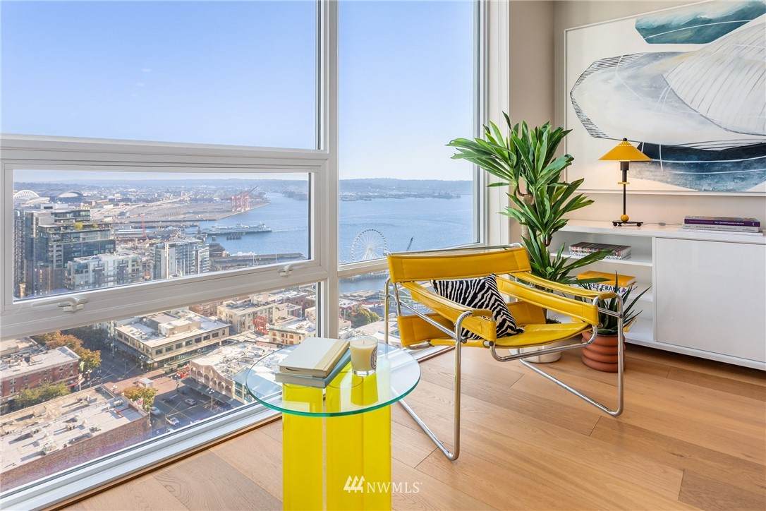 121 Stewart Street - Photo 1
