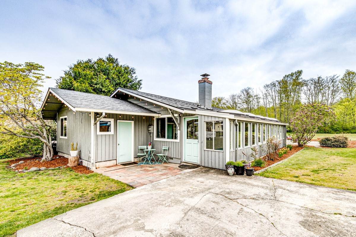 272 Ridge View Drive - Photo 1