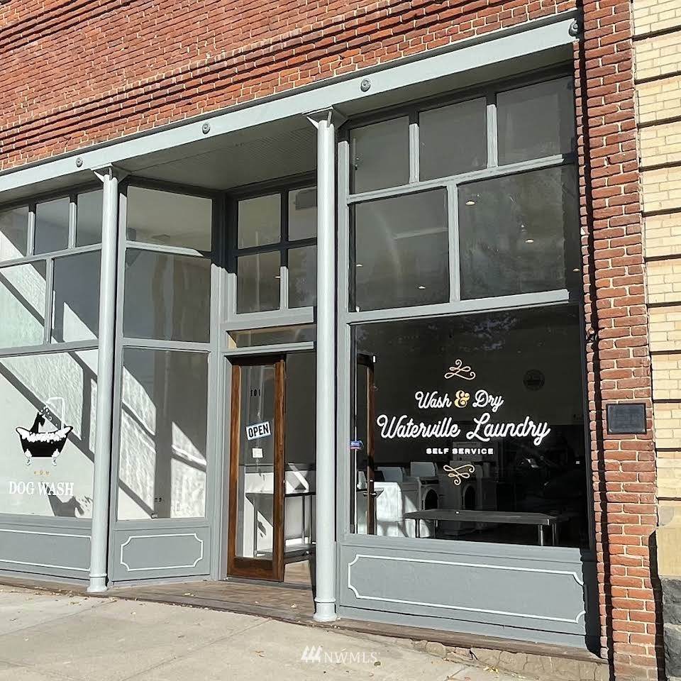 101 West Locust Street - Photo 1