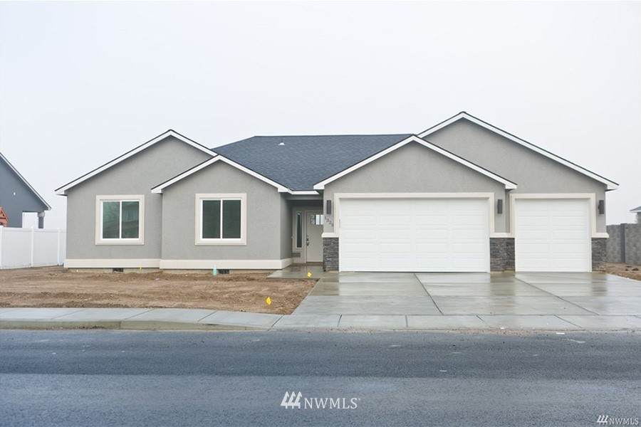 1520 8th Avenue - Photo 1