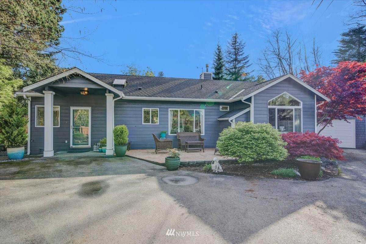 505 Maloney Grove Avenue - Photo 1